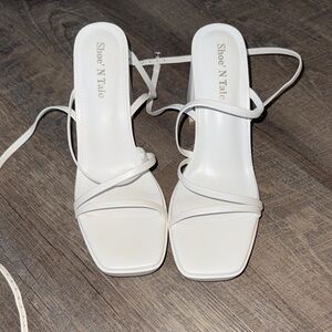 ShoeNTale Elegant White Heeled Sandals